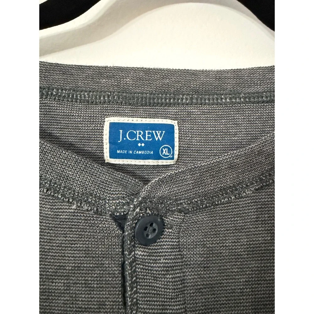 J.Crew || Henley Shirt || XL || Gray Striped Long Sleeve || Cotton Knit